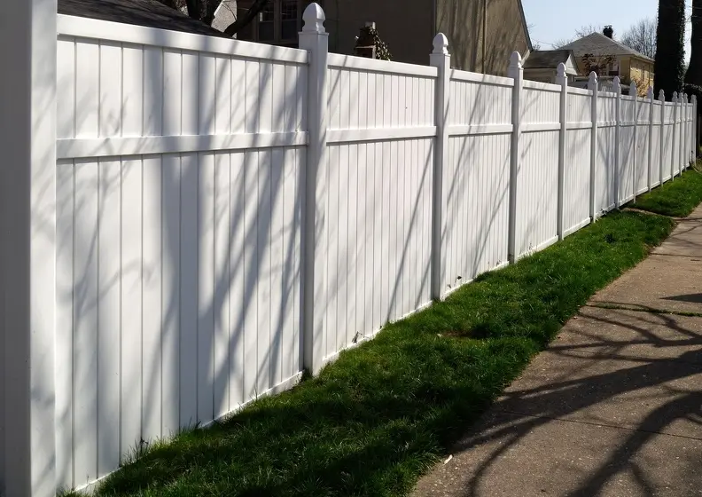 How To Choose The Right Fence Material For Your Property Plantersville TX